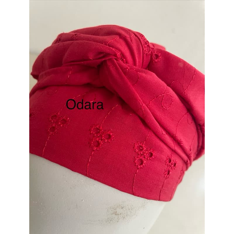 pano de cabeça vermelho lesie