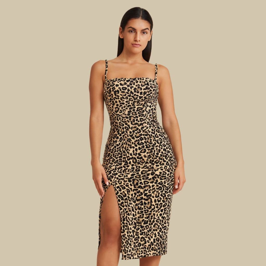 Vestido Midi de Alcinha com Fenda Lateral  Estampado Animal Print Verão