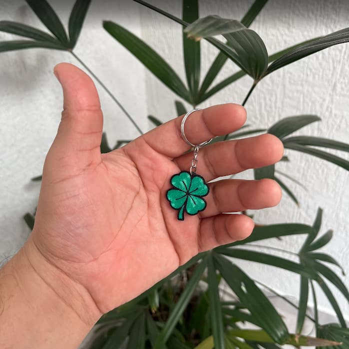 Trevo de 4 folhas sorte novo ano lembrancinha brinde aniversário festa 2026