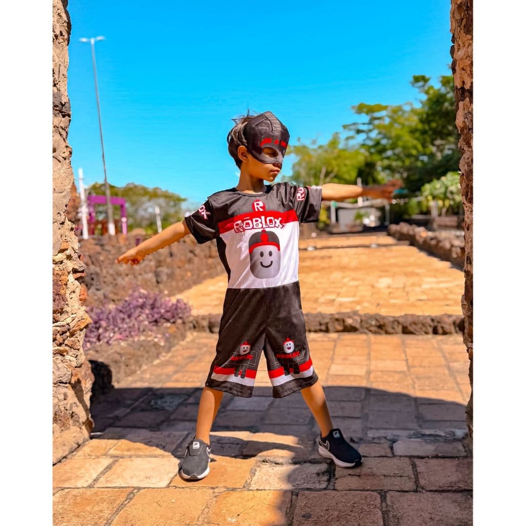 Fantasia Infantil Roblox com Mascara de Espuma