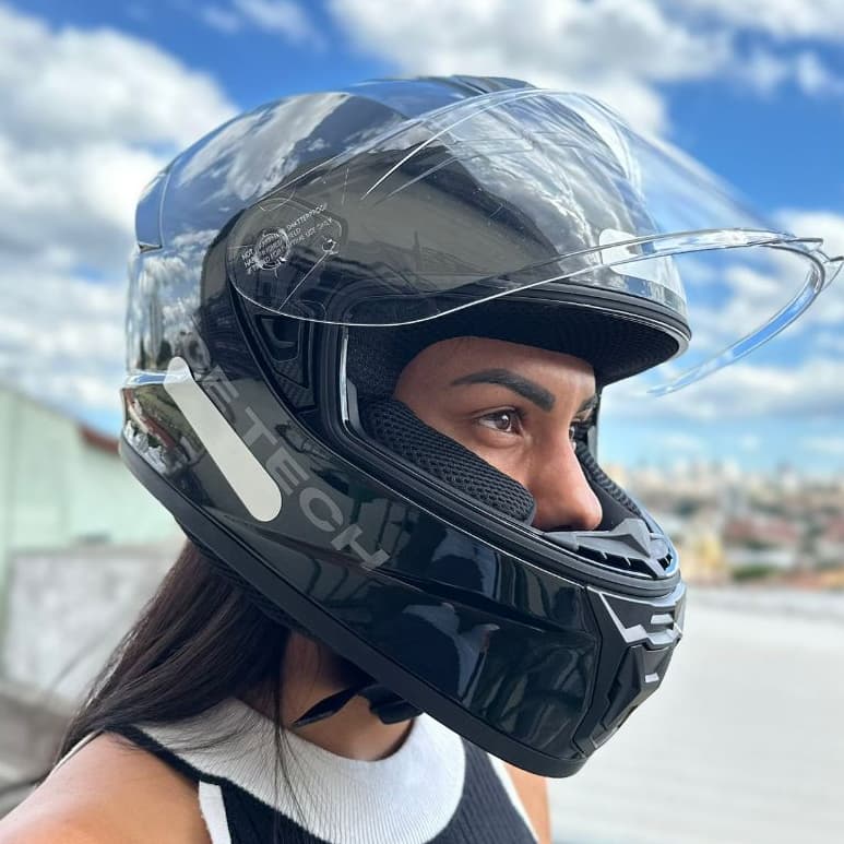 CAPACETE RACE TECH HIT MONOCOLOR CLASSIC PRETO BRILHO + SUPER BRINDE EXCLUSIVO