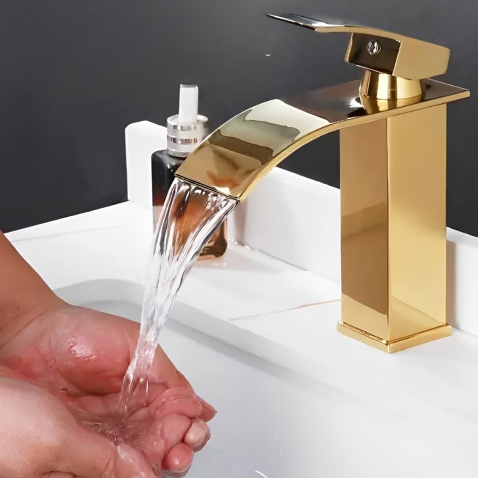 Torneira Banheiro Inoxidável Dourado Misturador Alta Qualidade Monocomando Quente e Fria Bica Baixa