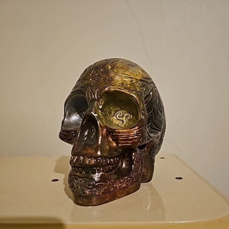 Peça decorativa em gesso artesanal