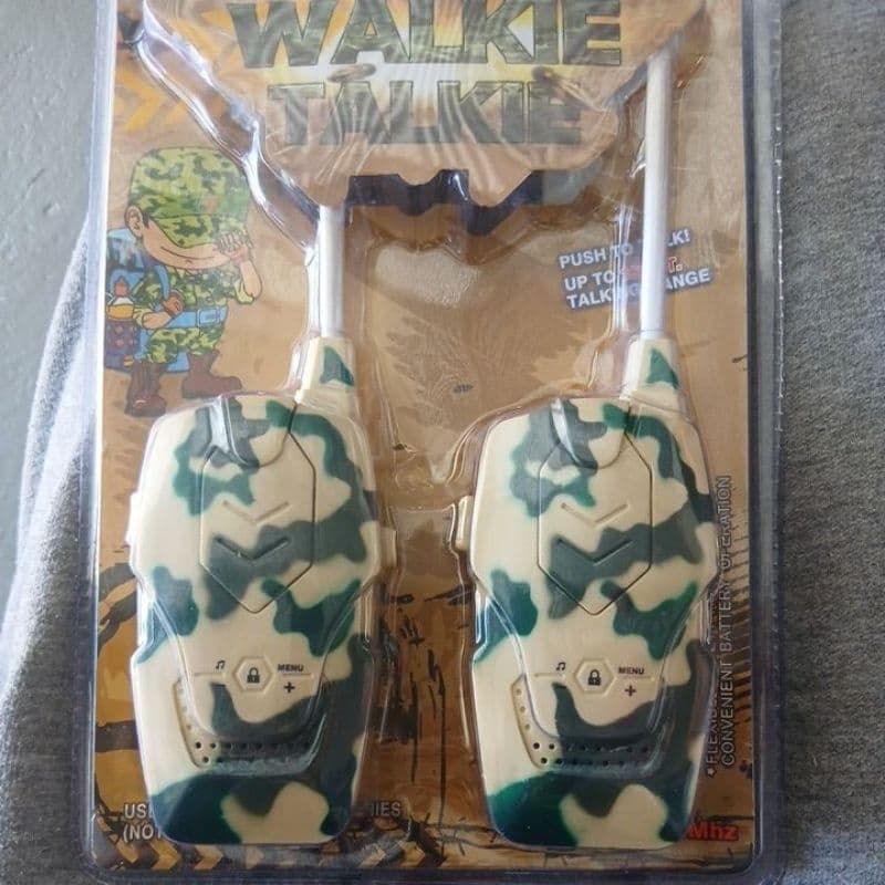 WALKIE TALKIE