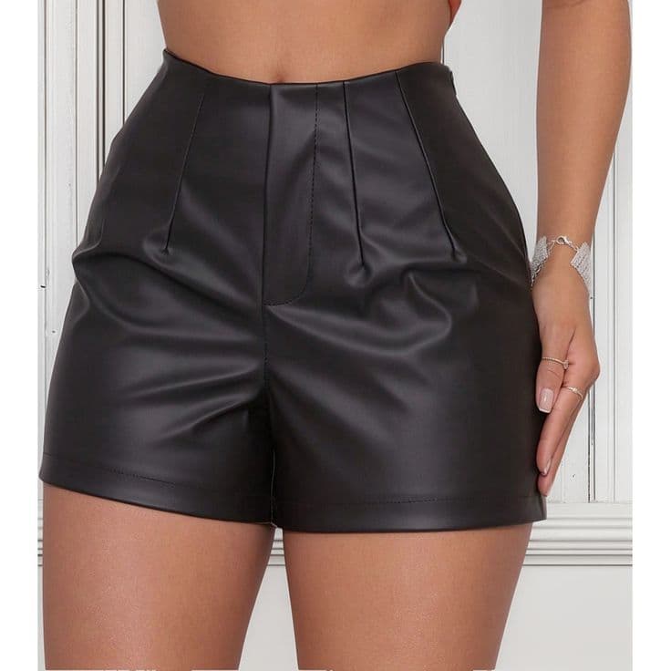 Short Couro Fake Cintura Alta com Zíper Lateral