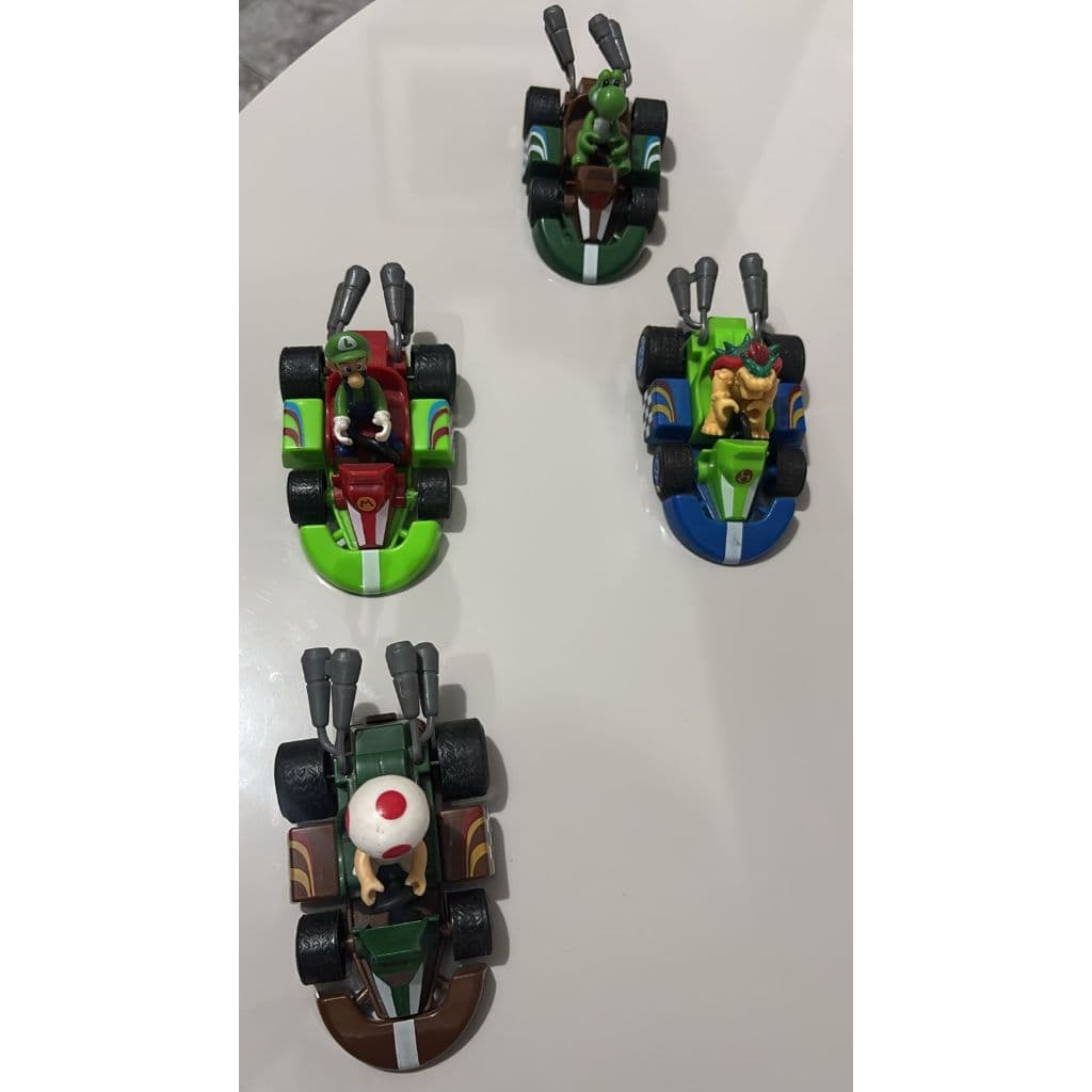 KIT 4 Carrinho Super Mario Kart Puxar para Trás – Yoshi, Donkey Kong, Bowser, Luigi, Sapo, | Mini Carro de Coleção