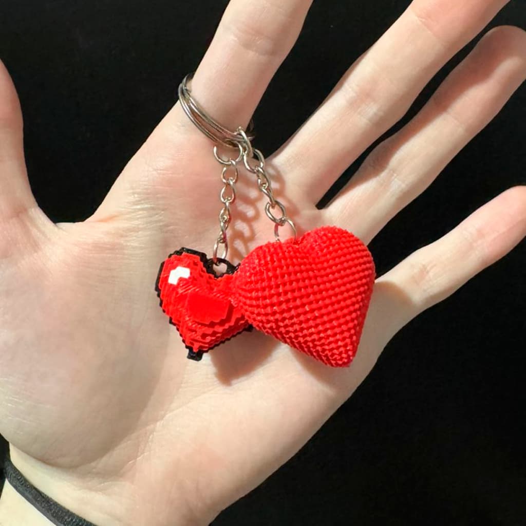 ❤️ Chaveiro Coração Pixel / Crochê – Fofo, Criativo e Artesanal