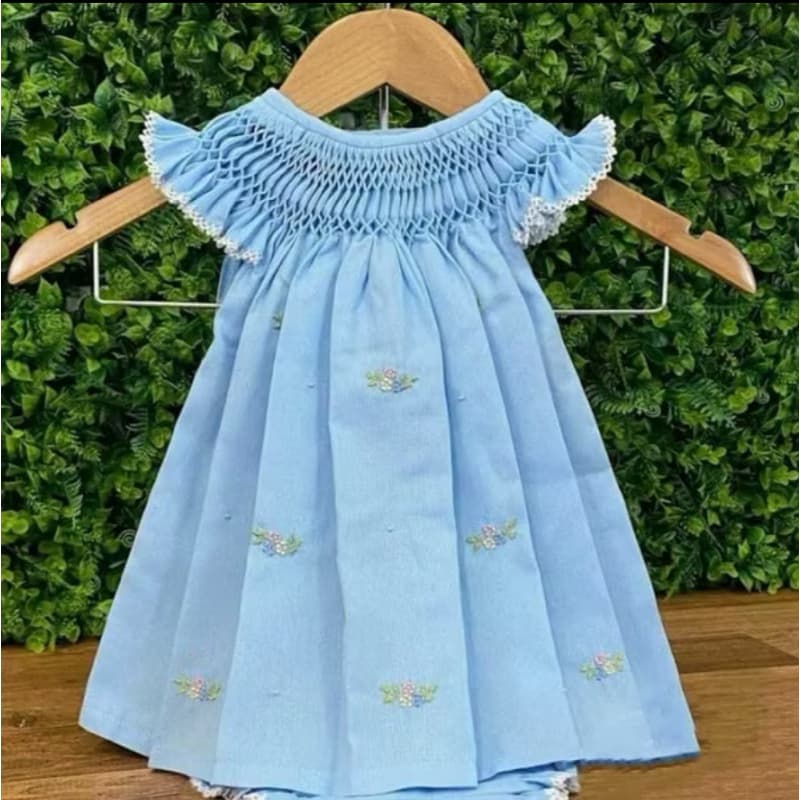 Vestido Infantil Casinha de Abelha bordado (tamanho G veste 1 ano até 2 Anos)
