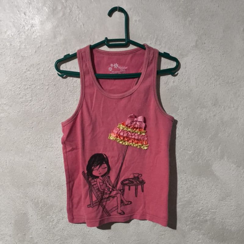Camiseta infantil menina rosa usada tamanho 8 alfhabeto