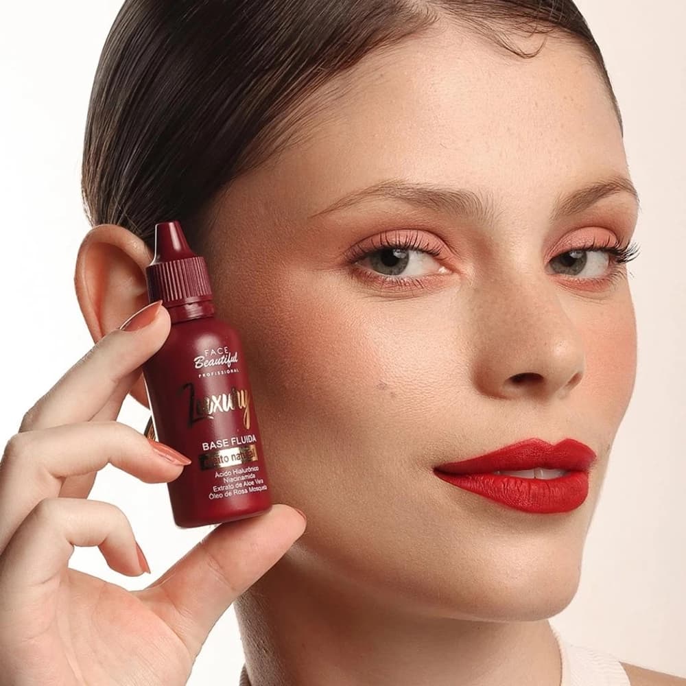 Base Fluída Efeito Natural 30g Acabamento Matte Face Beautiful Linha Luxury