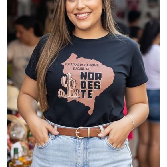 Camiseta feminina babylook T-shirt algodão fui atrás da felicidade e acabei no nordeste