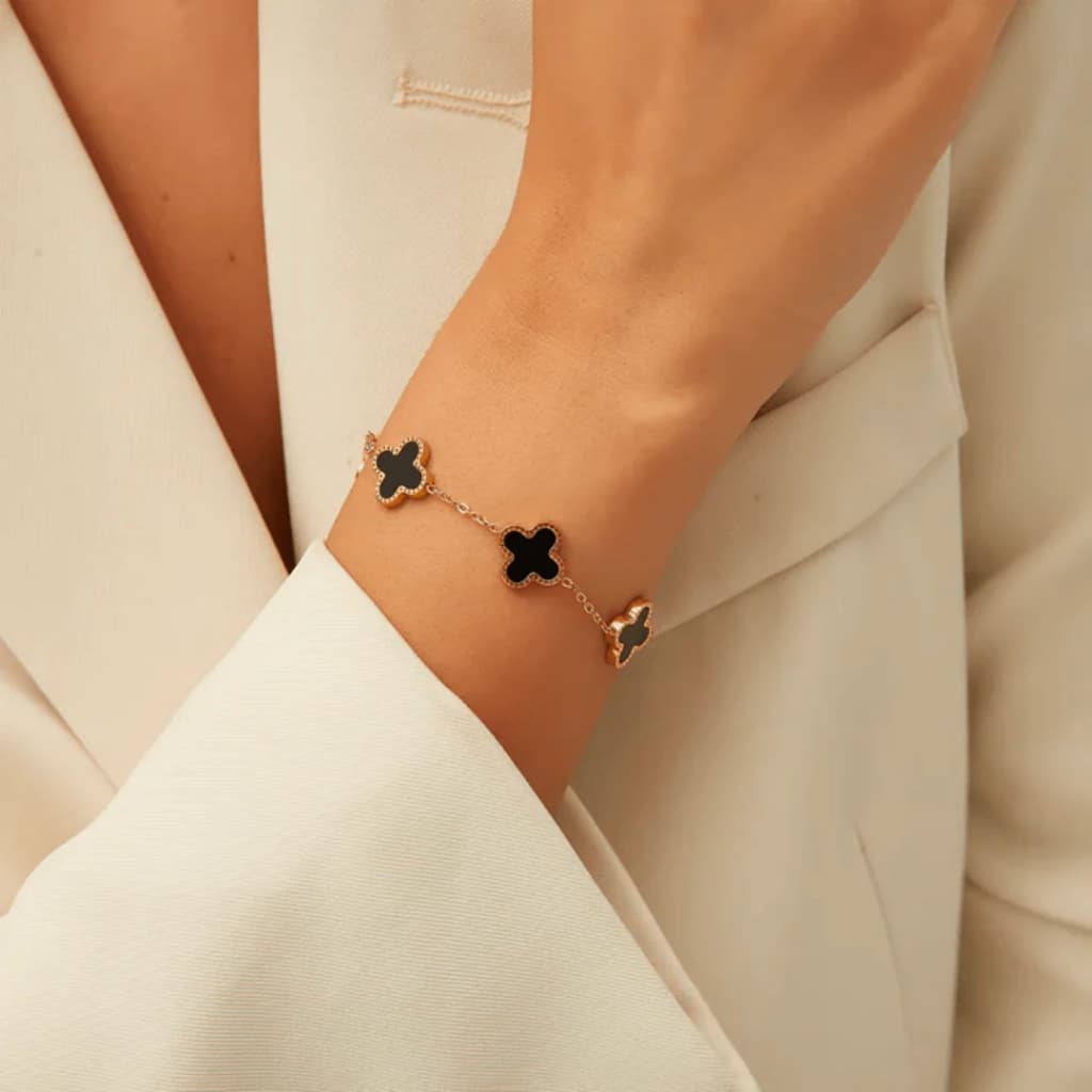 Pulseira Bracelete Trevo 4 Folhas Virginia Preto Dourado Aço inoxidavel Corrente