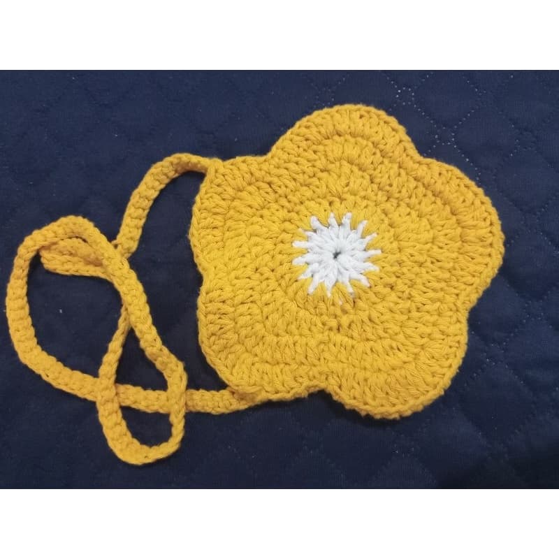 Bolsa Manu, bolsa para criança, bolsinha infantil de crochê linda, bolsinha em formato de flor