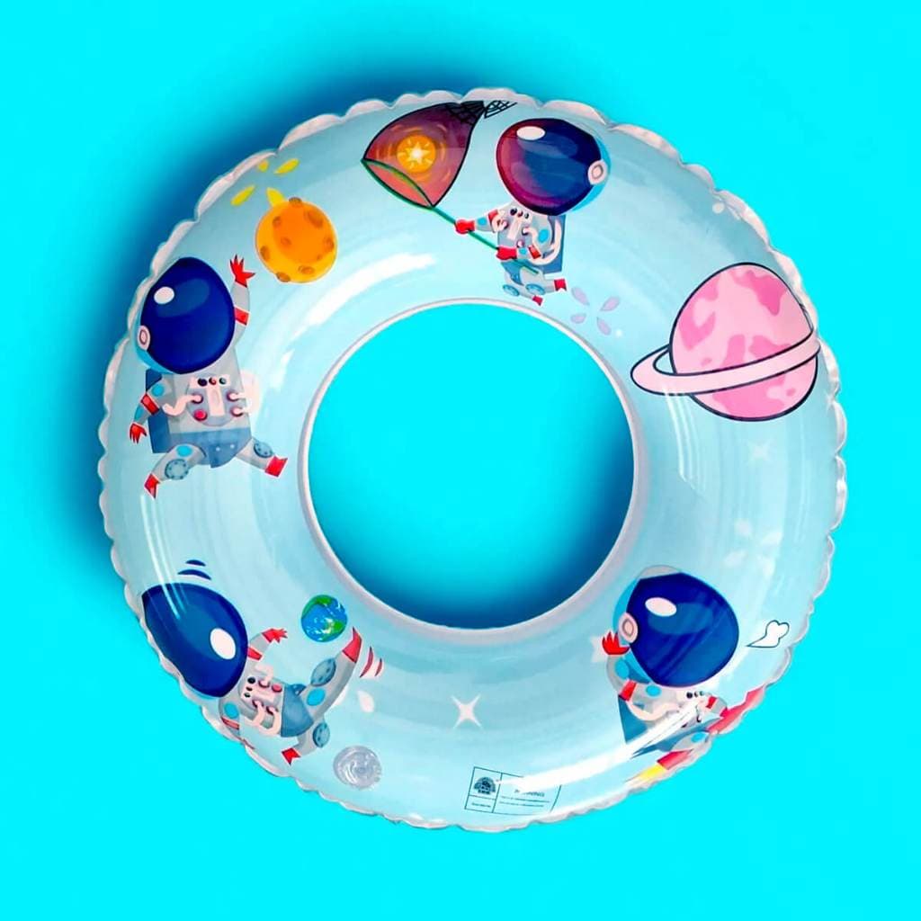 Boia Infantil Inflável Astronauta 60cm Boia de Piscina Infantil Tema Astronauta Boia Inflável Infantil 60cm Espaço Boia