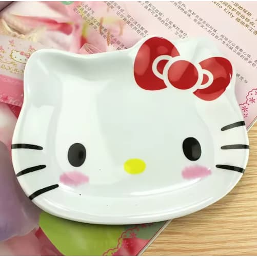 Prato infantil ou sobremesa da turma da Hello kitty Decoração
