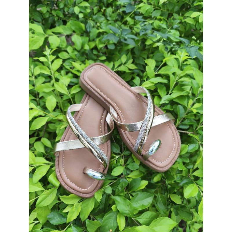 Sandalia Feminina Rasteirinha Anel Dedo Flat Leve e Confortavel