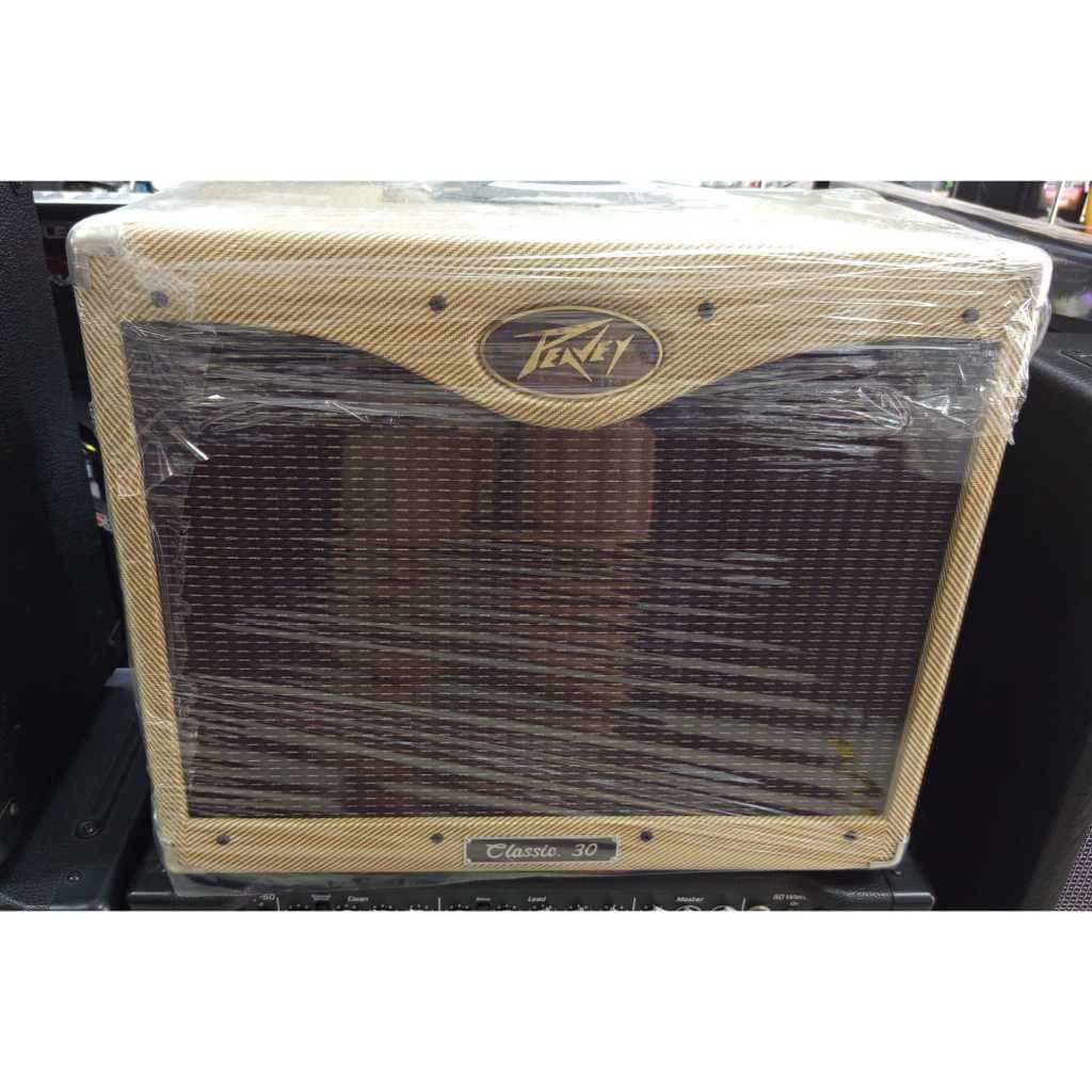 Cubo De Guitarra Valvulado Peavey Classic 30 112 30 Watts Creme 127v
