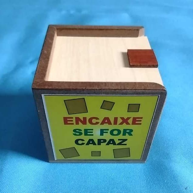 Cubo com 9 peças - objetivo: montar no menor tempo