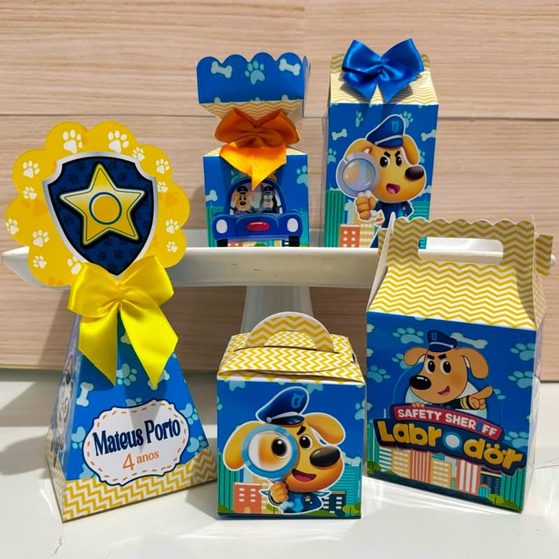 Kit Personalizados Detetive Labrador Cachorro para Festa Infantil Mimo/ Papelaria/ Caixinhas/ aniversário