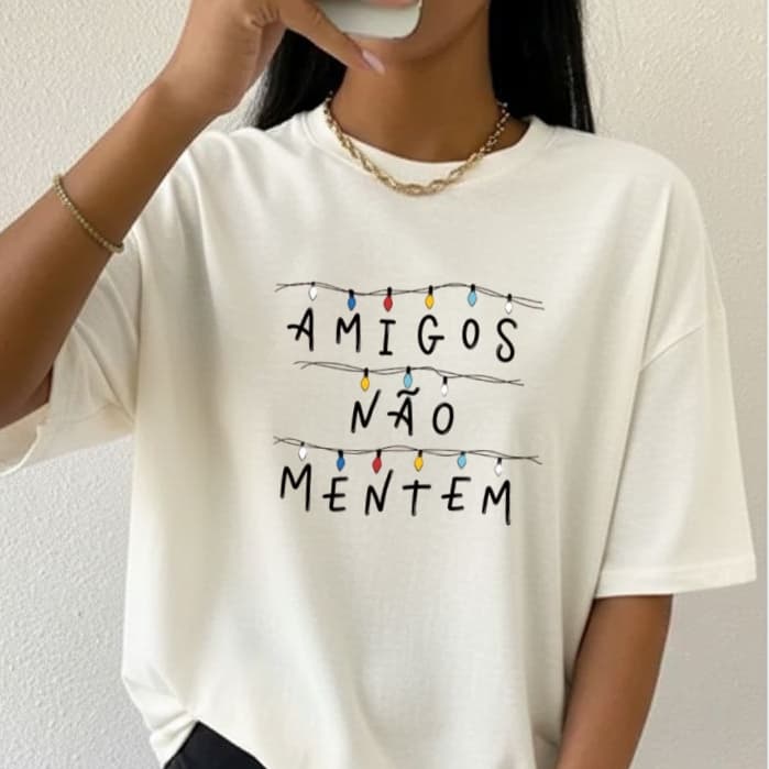 Camiseta tshirt oversized unissex lançamento tendençia Stranger Things personagens séries.
