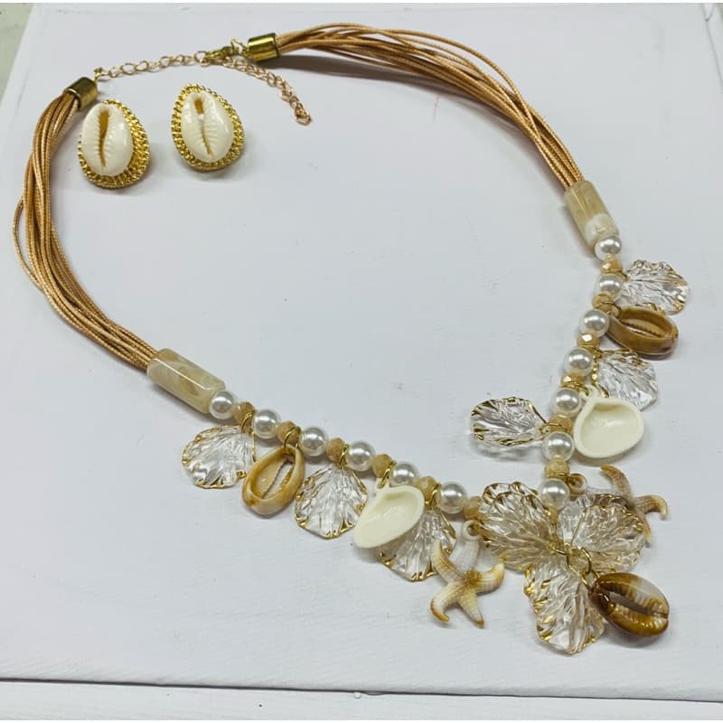 Colar  Búzios Praia (choker)