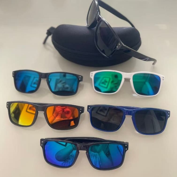 Óculos de Sol Infantil UV400 – Armação Leve Resistente, Lente Escura, Acompanha Estojo