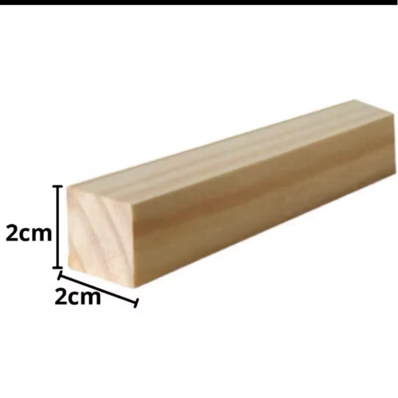 Kit com 6 ripas de madeira medidas 2 cm x 2 cm e 1,20 m de altura cada