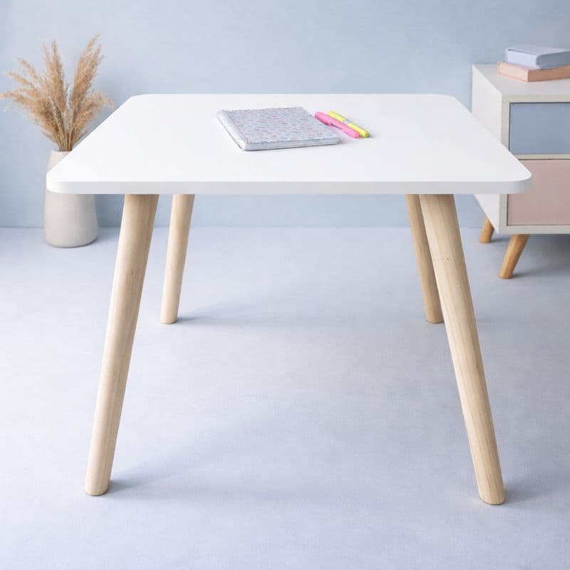 Mesa Infantil em mdf 60X60 cm pés de Madeira 52Cm ALTURA Criança Brincar Estudar Desenhar Promoção