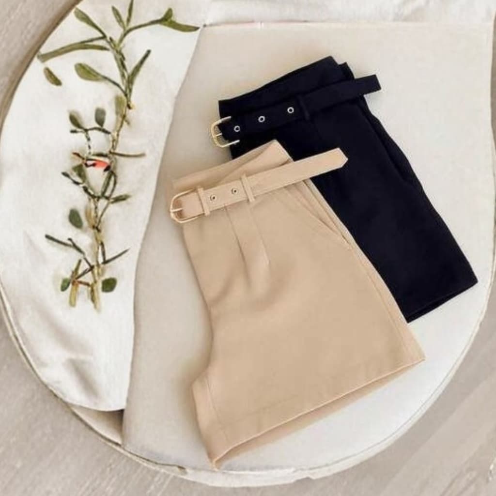 Short Alfaiataria Feminino Cintura Alta Blogueira Com Cinto Forrado - Várias Cores