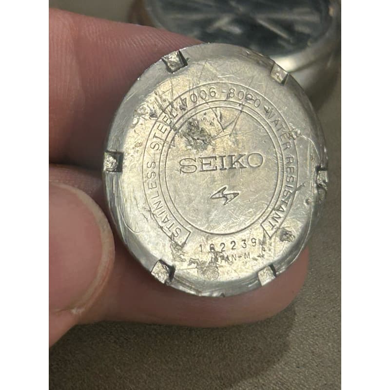 TAMPA USADA ROSQUEADA DO SEIKO 7006-8020