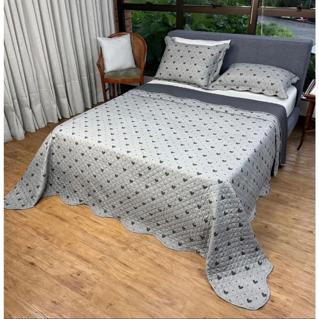 COLCHA DE CAMA DE CORAÇÃO DE 3 PEÇAS - 100% POLIESTER