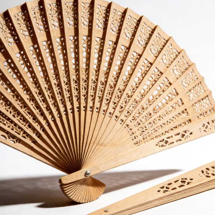 Leques de Madeira Sândalo Vazado | Leque Chinês Elegante para Casamentos, Festas e Eventos
