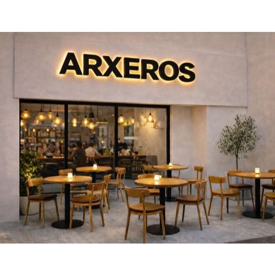 Logo Personalizada em Galvanizado com Iluminação, Letras com 23cm de altura.