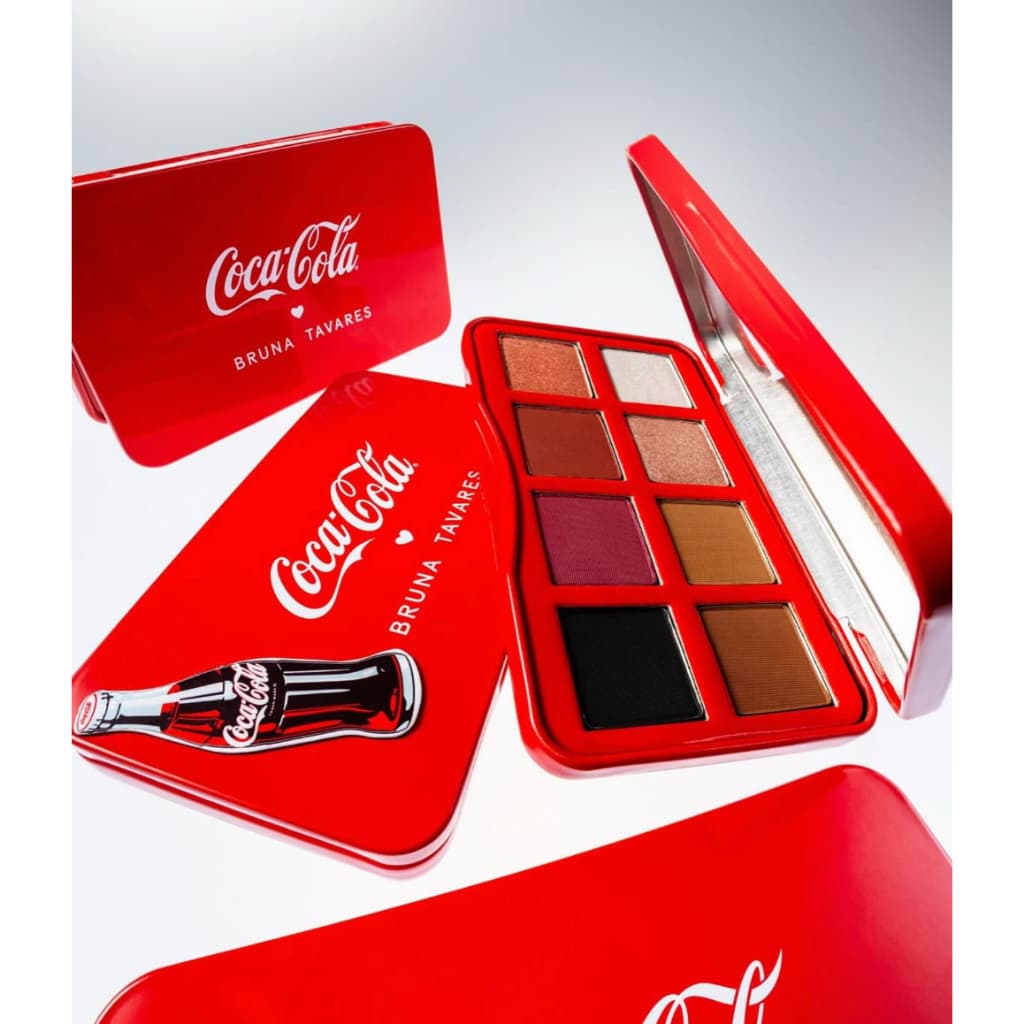 Paleta de Sombras BT Bruna Tavares Coca-Cola Refresh Yourself 8 Cores Matte Brilho Alta Pigmentação