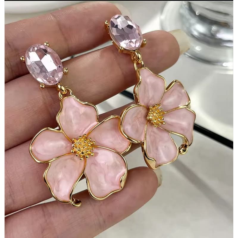 Brincos de Estilo Vintage Elegantes com Camélia 3D - Pinos de Aço Inoxidável, Liga, Brincos Luxuosos E Elegantes