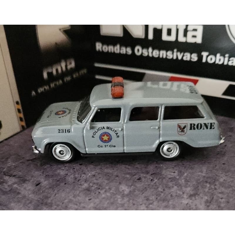 VIATURA PMPR RONE CHEVROLET VERANEIO CKS CUSTOM  ESCALA 1.64 TAMANHO 7CM PRODUTO NOVO EM METAL COM EMBALAGEM 7CM