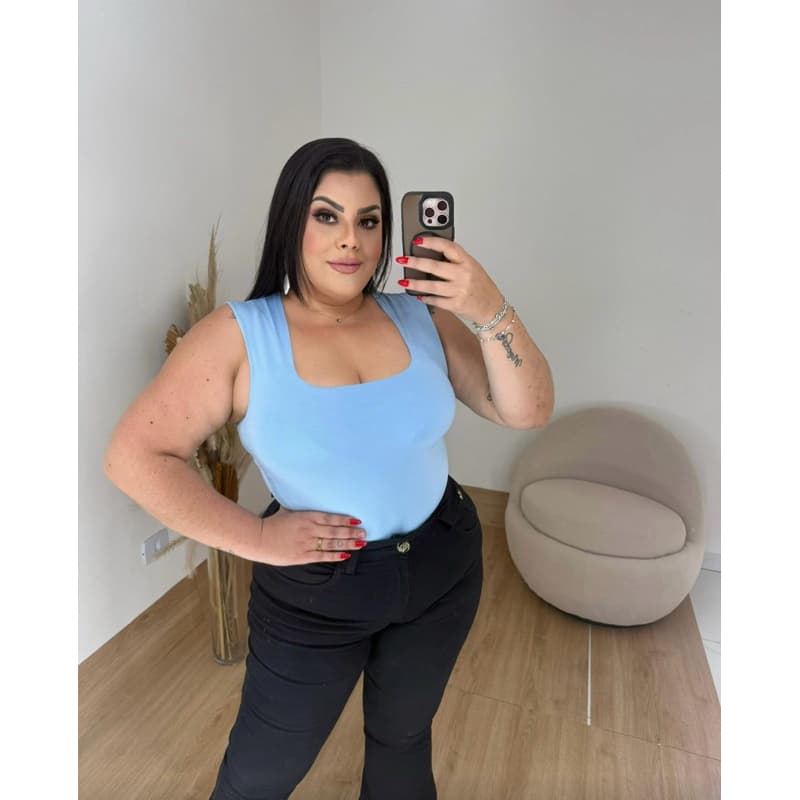 Body Malha Fria de Alça Larga Plus Size
