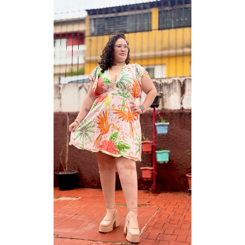 Vestido Floral Curto Plus Size