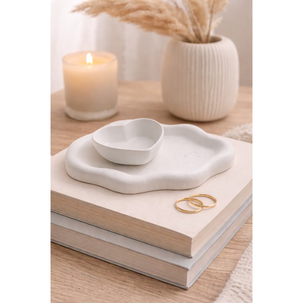 Conjunto Bandeja Ondulada modelo Nuvem + Porta Joia Coração Branco Elegante e Minimalista Presente