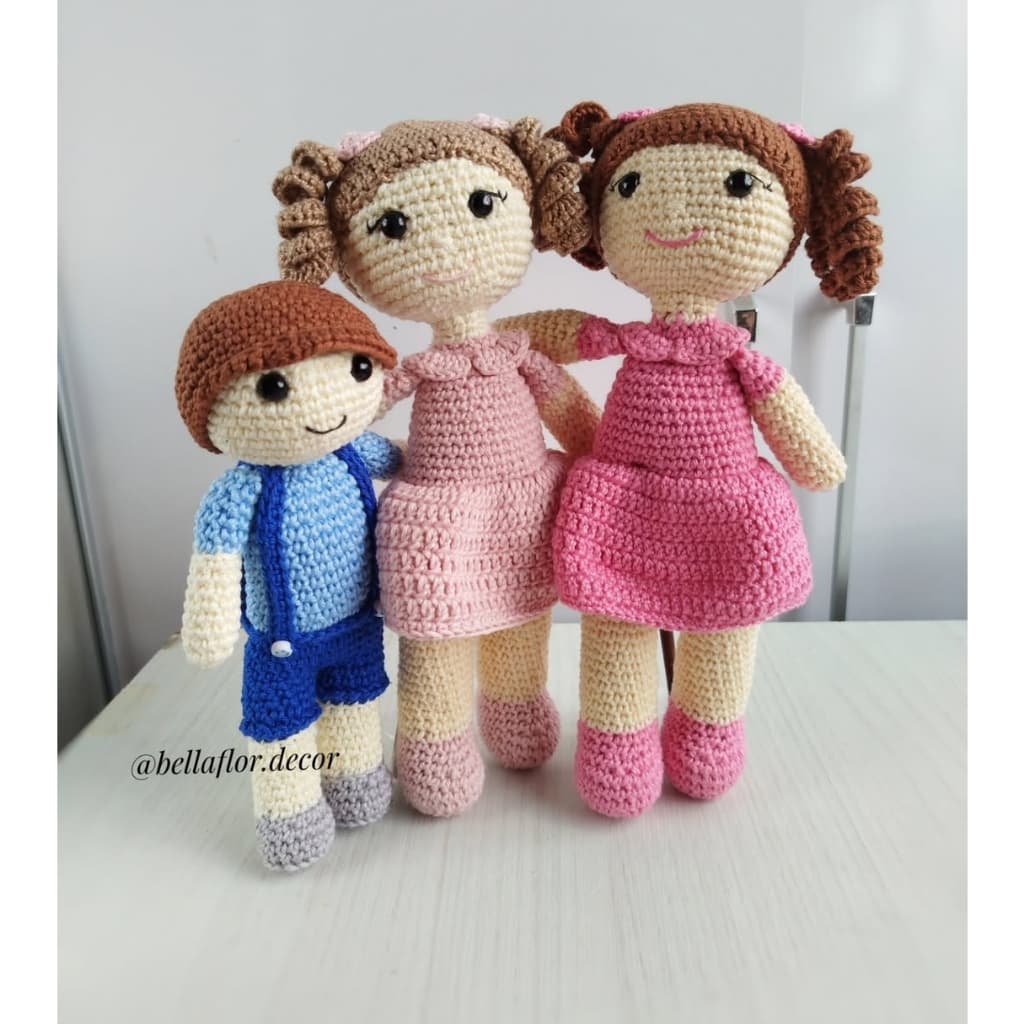 Bonecas em amigurumi / crochê. Brinquedo, presente, decoração infantil