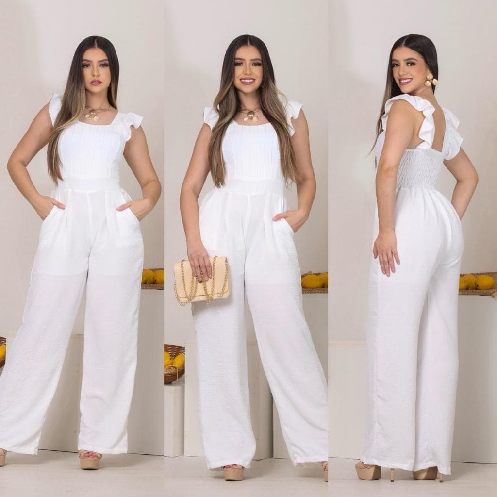 Macacão longo pantalona Elegante em tecido Duna com Bojo, elastex na costa, Bolsos funcionais