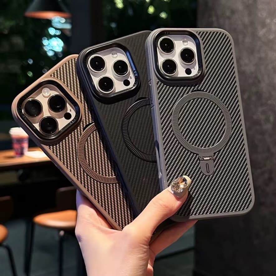Case Capa Capinha Iphone Anti Impacto Queda Textura em Carbono Premium Magsafe Pro Max  14 15 16 17
