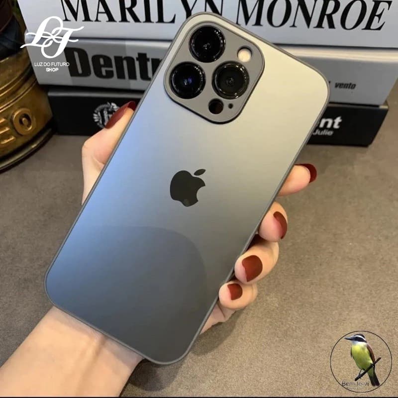 Toque Premium sem Marcas! Capa AG-Glass Fosca para iPhone 12, 14, 15 e 16 - Protege Tudo, Inclusive a Câmera