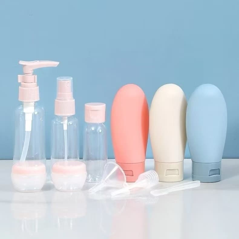 Kit com 11 Frascos para Viagem - Shampoo, Creme, Sabonete e Itens de Cuidados Pessoais