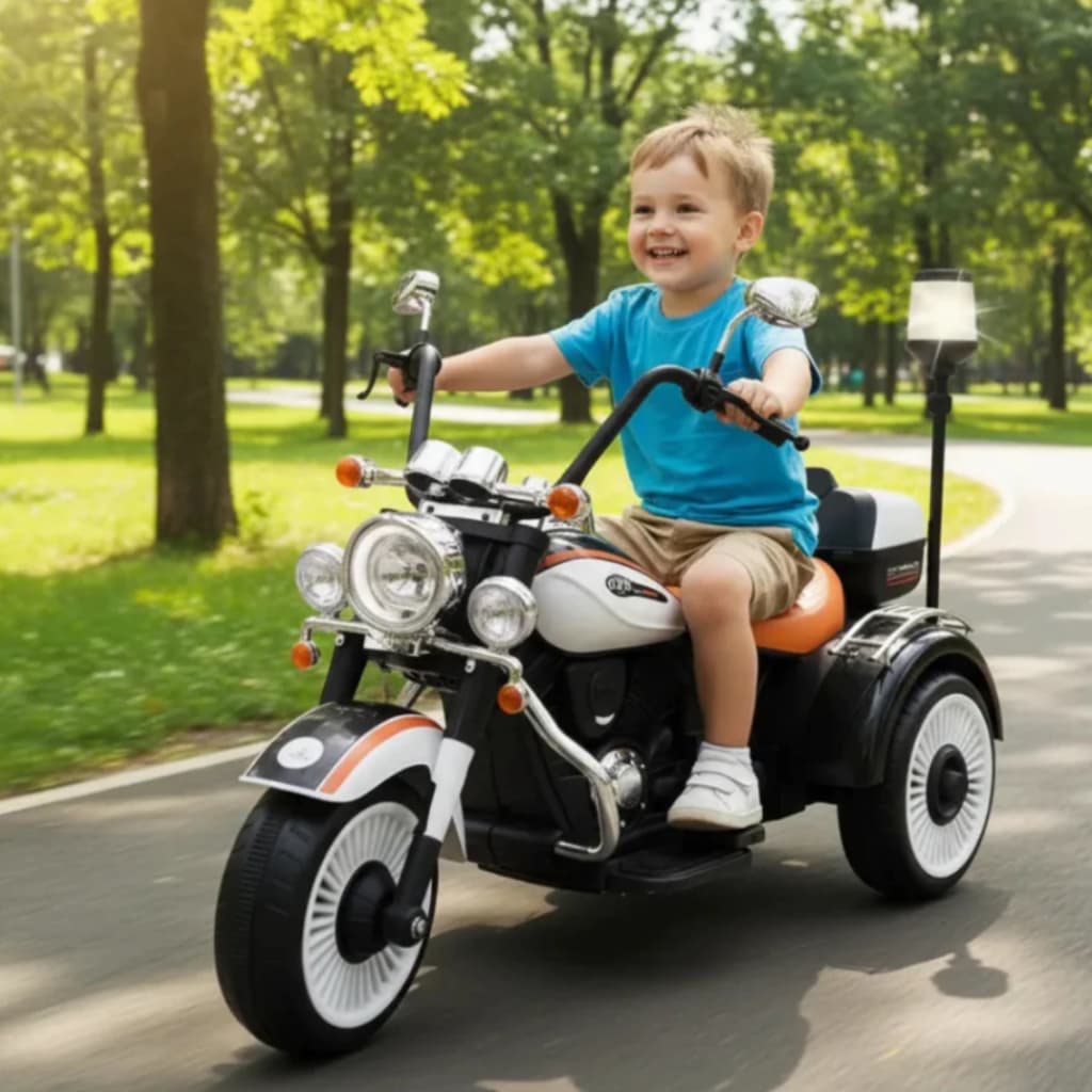 Moto Elétrica Infantil 12V Chopper Branca com Sirene 3 Rodas e Assento Anatômico ideal para diversão