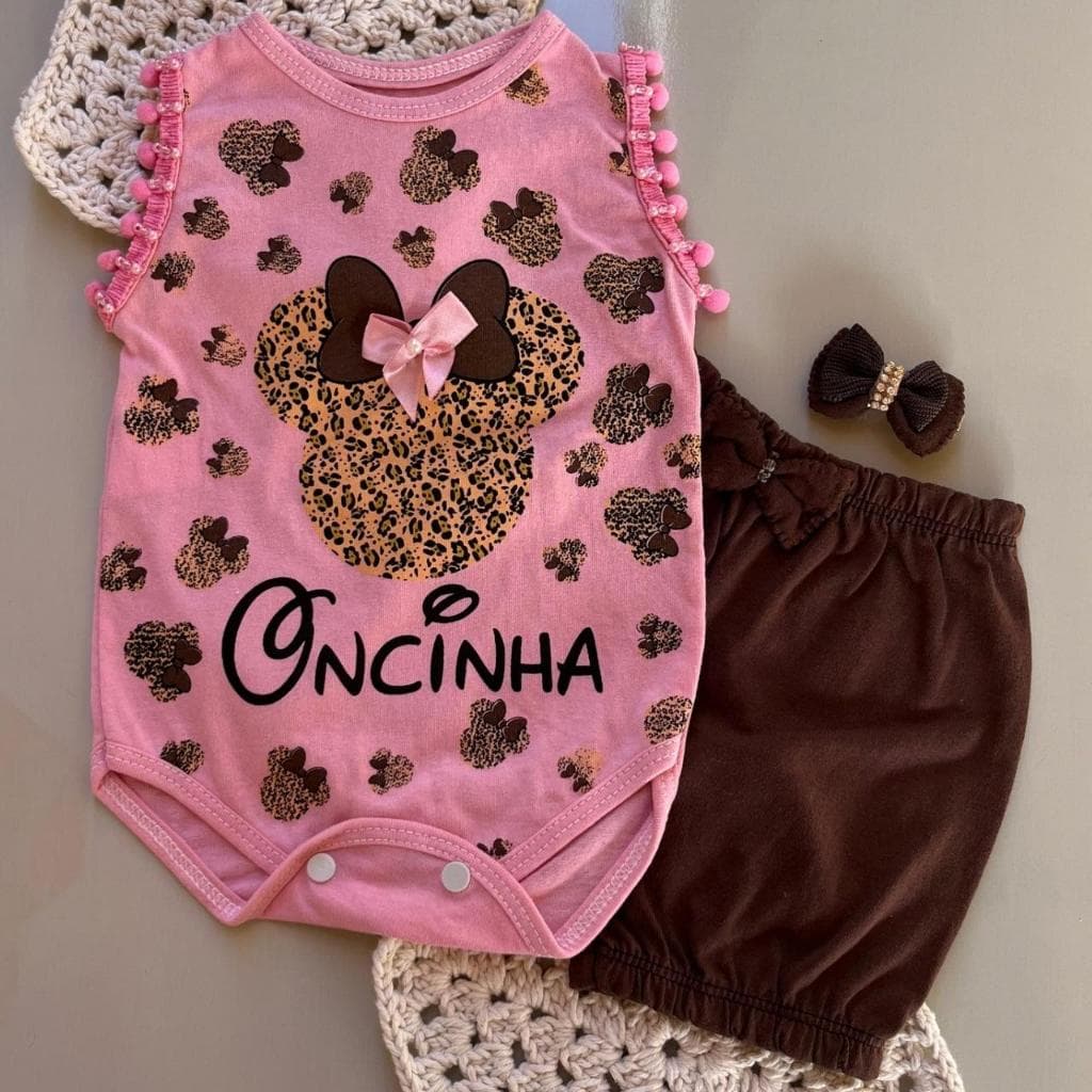 Kit  conjunto oncinha 3 peças, verão algodão shortinho, mesversário luxo, aplicação de perólas e pedrarias  minimalista.