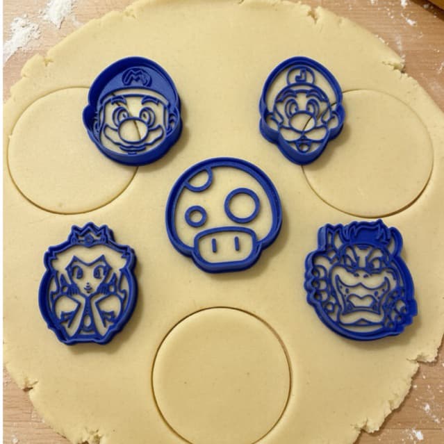 Cortadores de Biscoito Super Mario (5 Peças) - Princesa Peach, Mario, Luigi, Cogumelo, Bowser