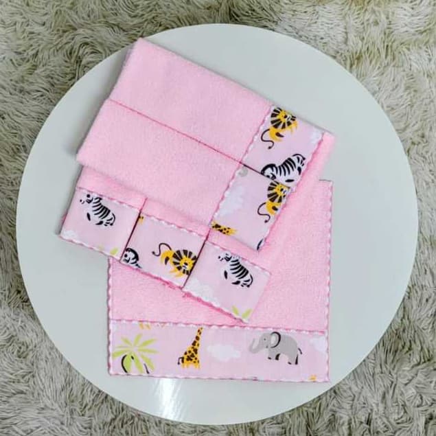 Toalha de Boca ou Ombro Babete Kit Maternidade Tecido Felpudo Com 06 Unidades Envio Imediato Lindas Cores