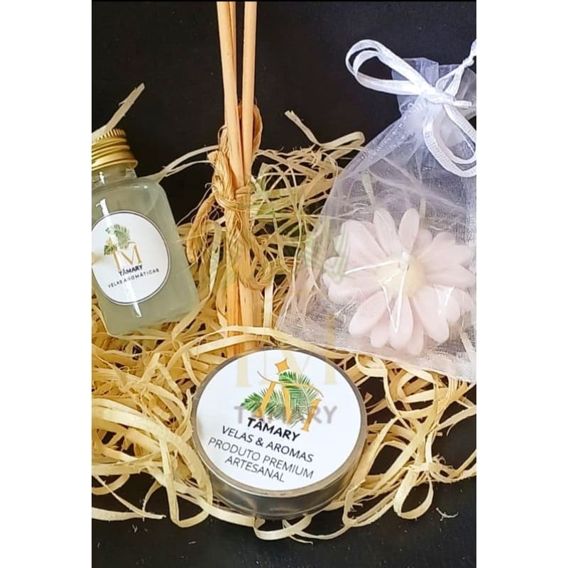 kit me mimei: aromatizador, vela artezanal aromática e escalda pé em miniatura