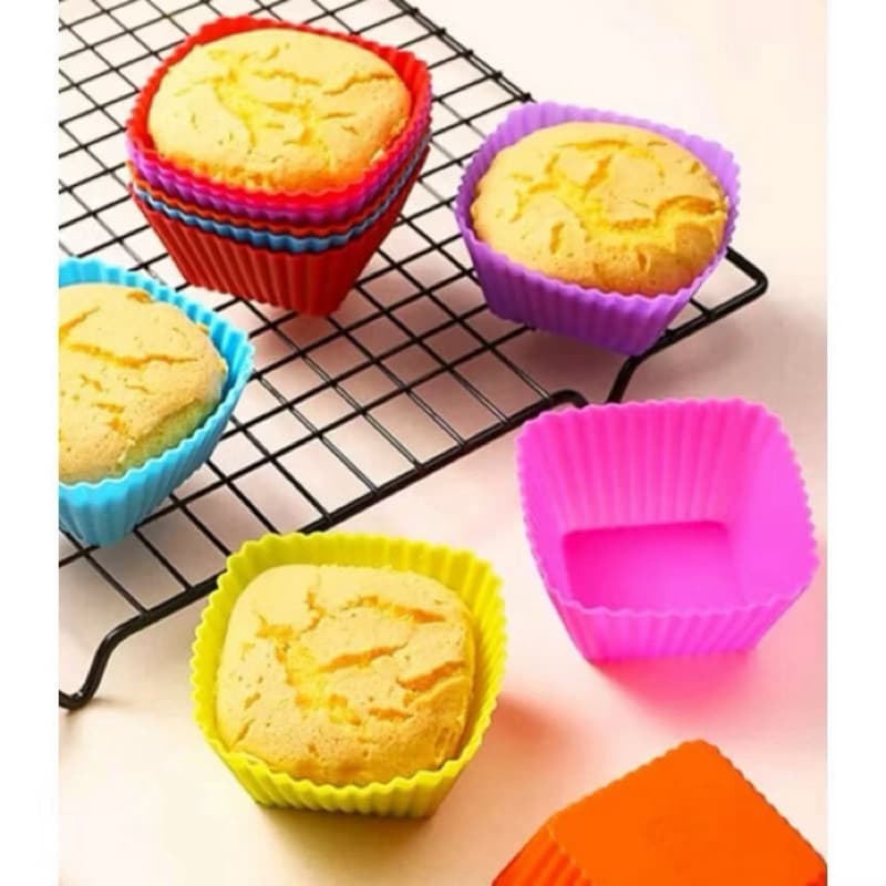 🧁 Forma de Silicone – Pacote com 12 Unidades